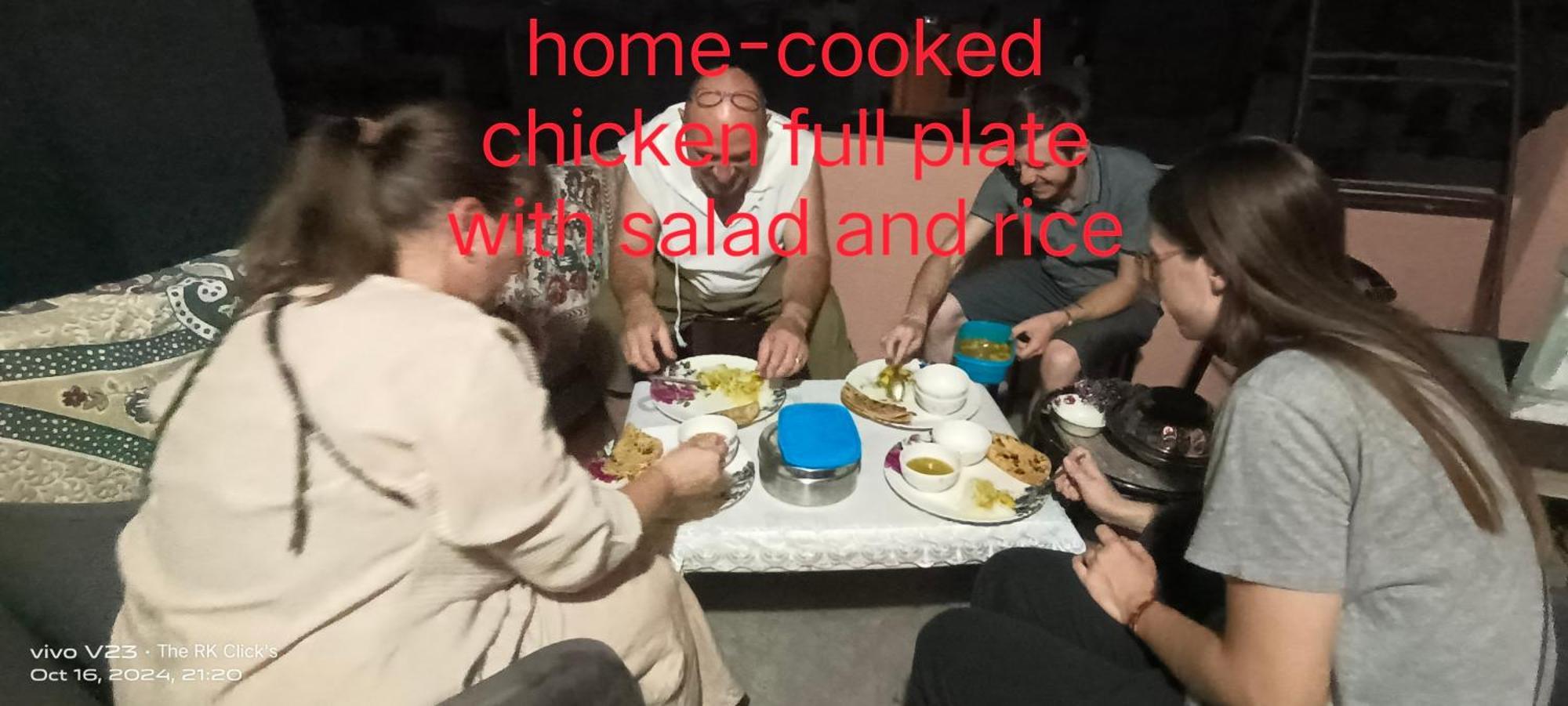 Karina Art Home Stay Биканер Экстерьер фото