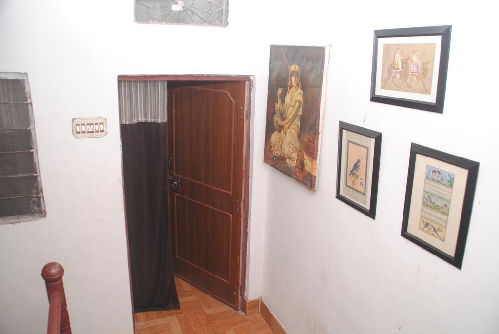 Karina Art Home Stay Биканер Экстерьер фото